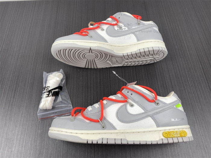 Off-White x Dunk Low ‘Lot 06 of 50’ DJ1602-110