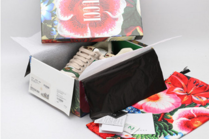 GUCC ACE EMBROIDERED LOW-TOP SNEAKER 9AZ1XJ378J4